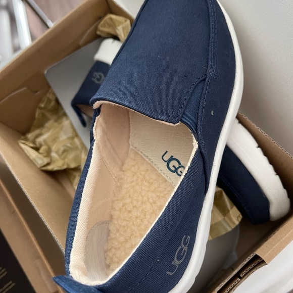 UGG - Picture 6 of 7